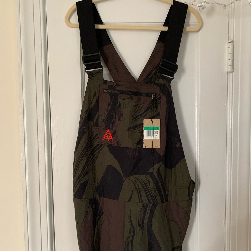 COPY - Nike camo overalls!
